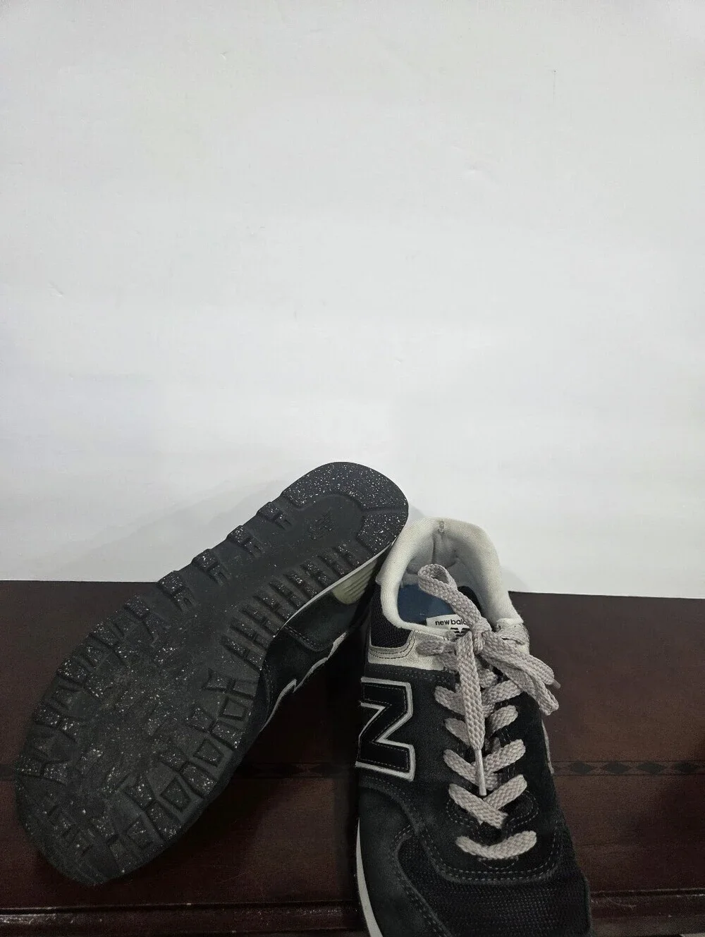 New Balance Classic 574 Black and Gray Women's Classic Sneaker Sz.8
